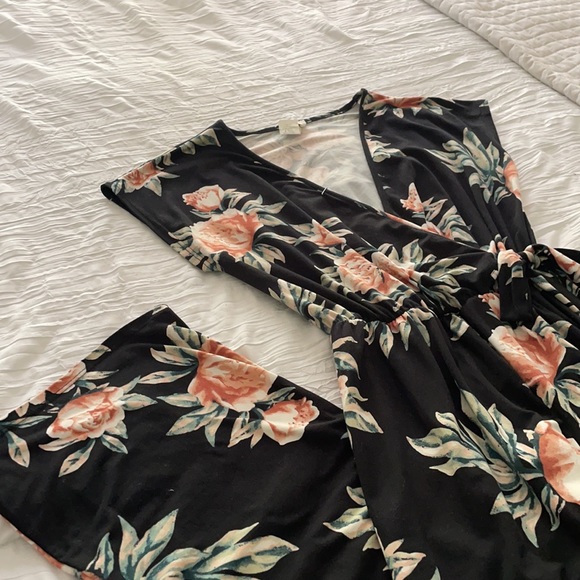 Floral wide leg v-neck jumper - Picture 2 of 5